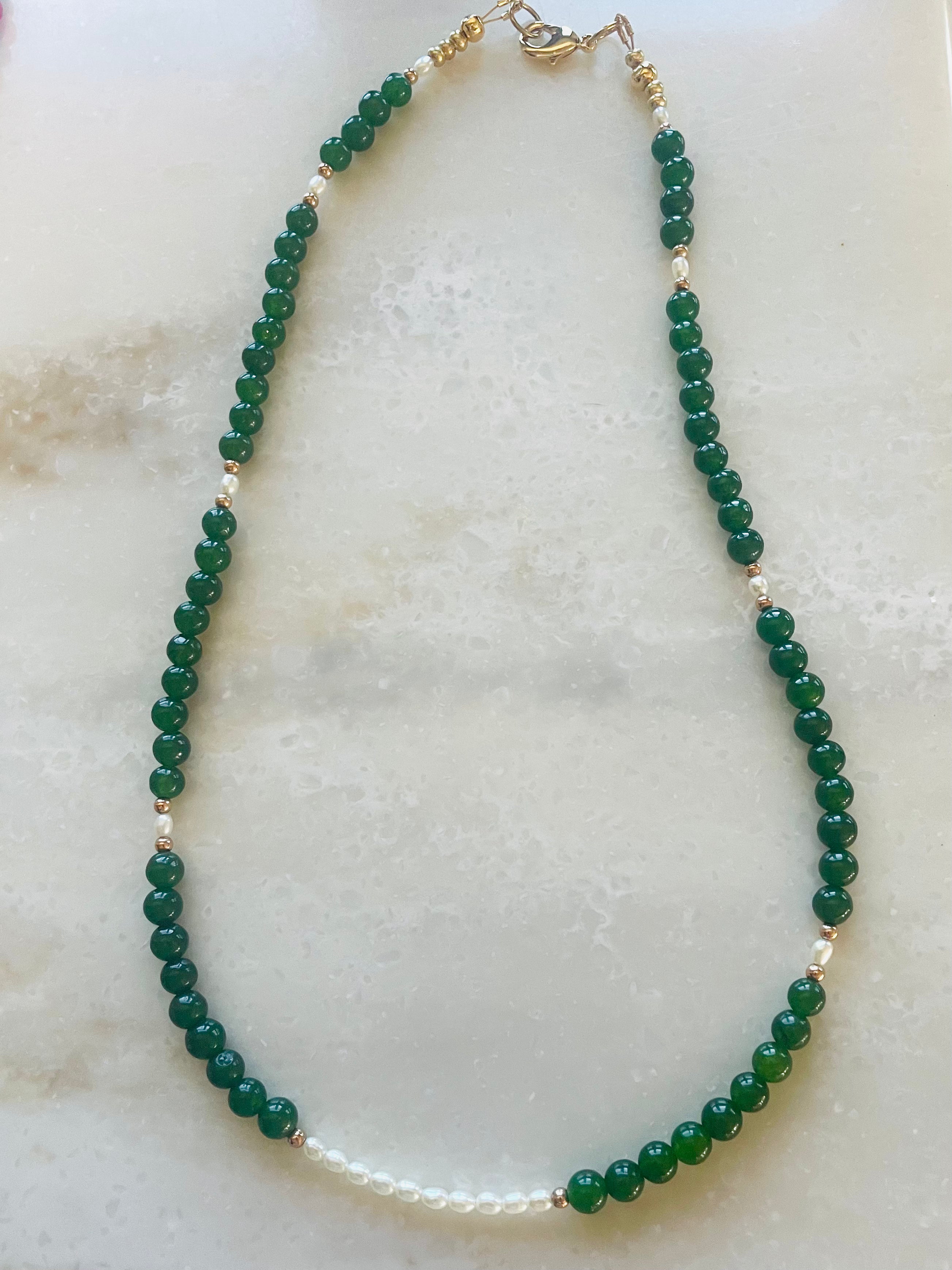 Le collier vert