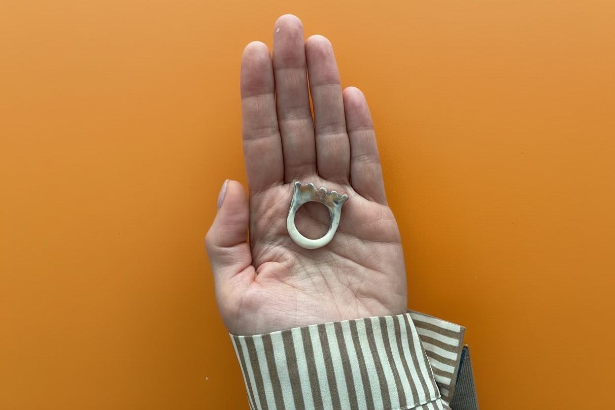 Bague en porcelaine dentelée