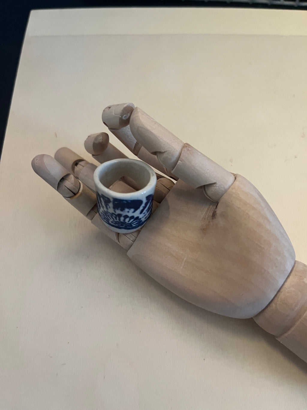 Bague en porcelaine dentelle bleu