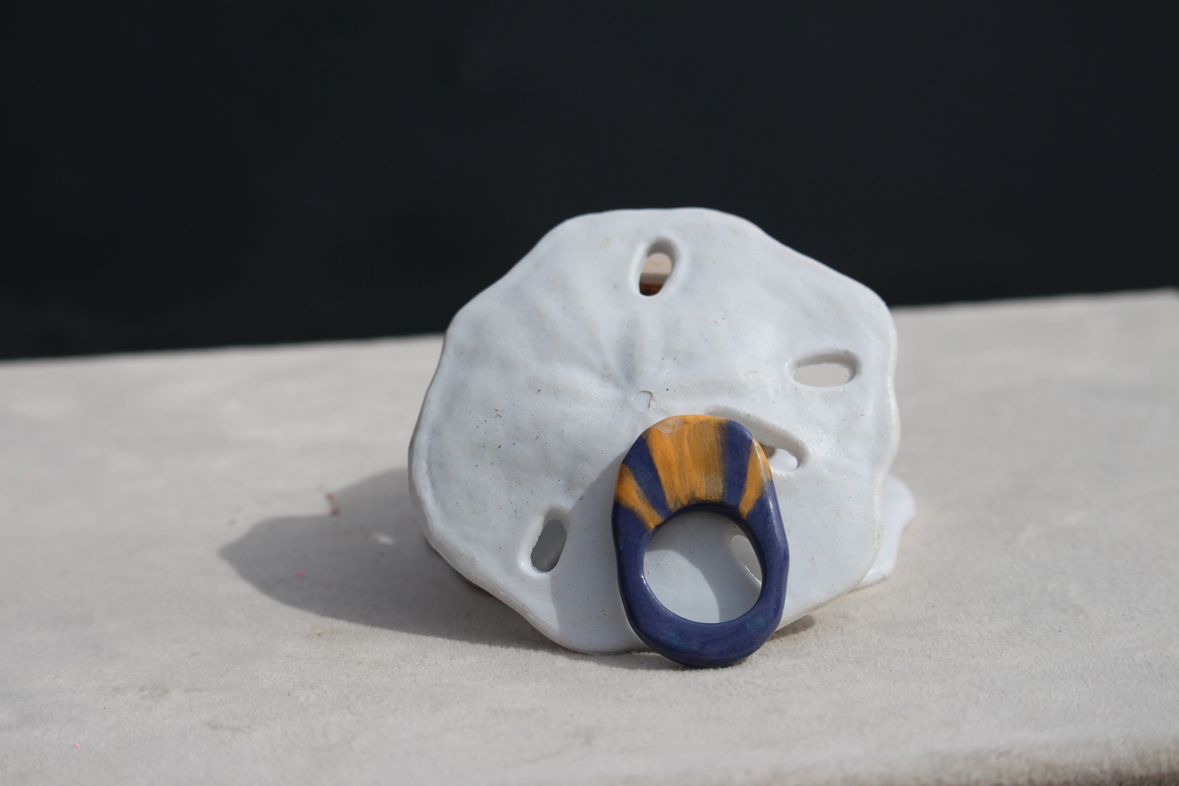 Atelier de création de bagues en porcelaine