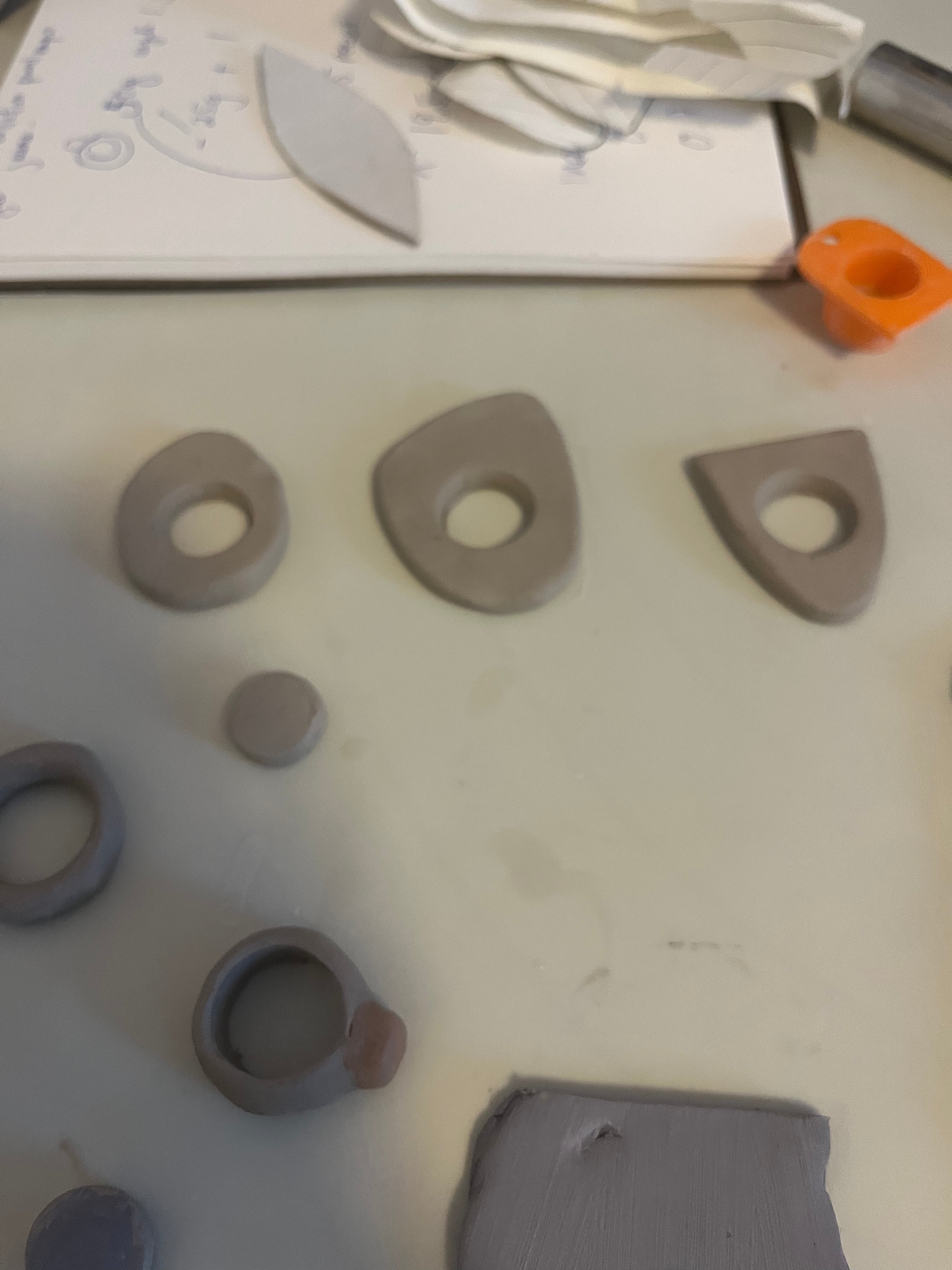 Atelier de création de bagues en porcelaine